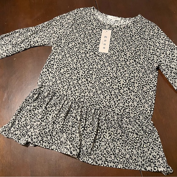 gaze DTLA - size XS - gray cheetah print peplum top - NWT - Picture 2 of 8